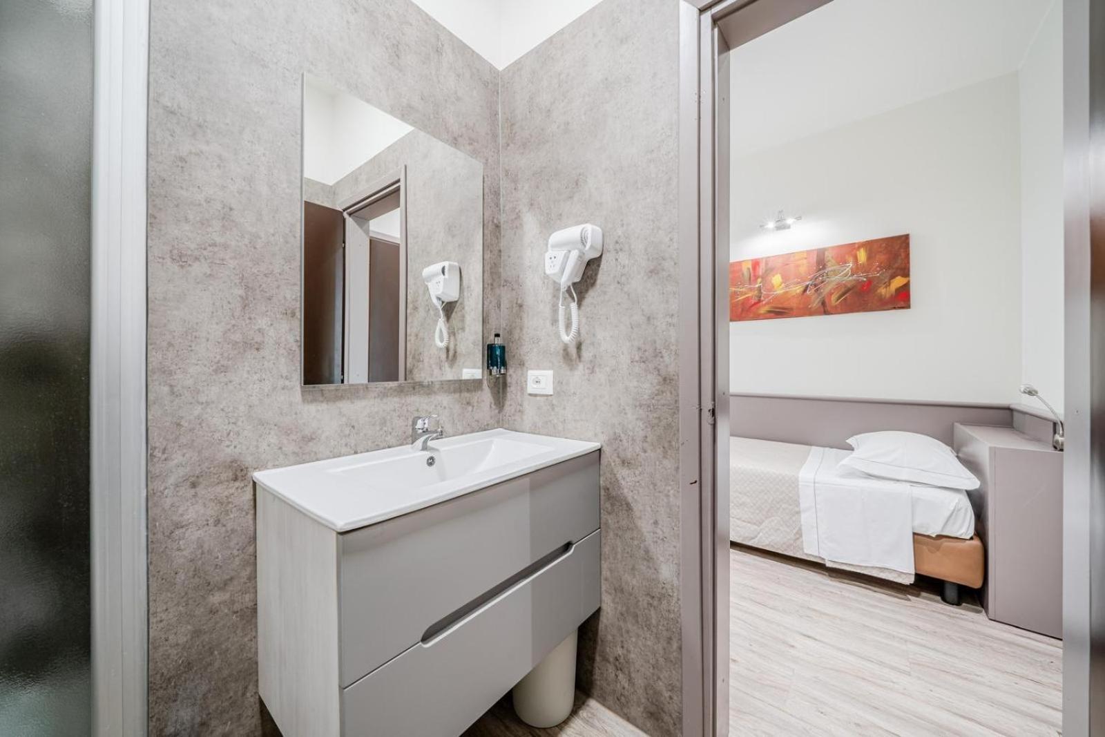 Confidence Hotel San Silvestro San Prospero Екстериор снимка